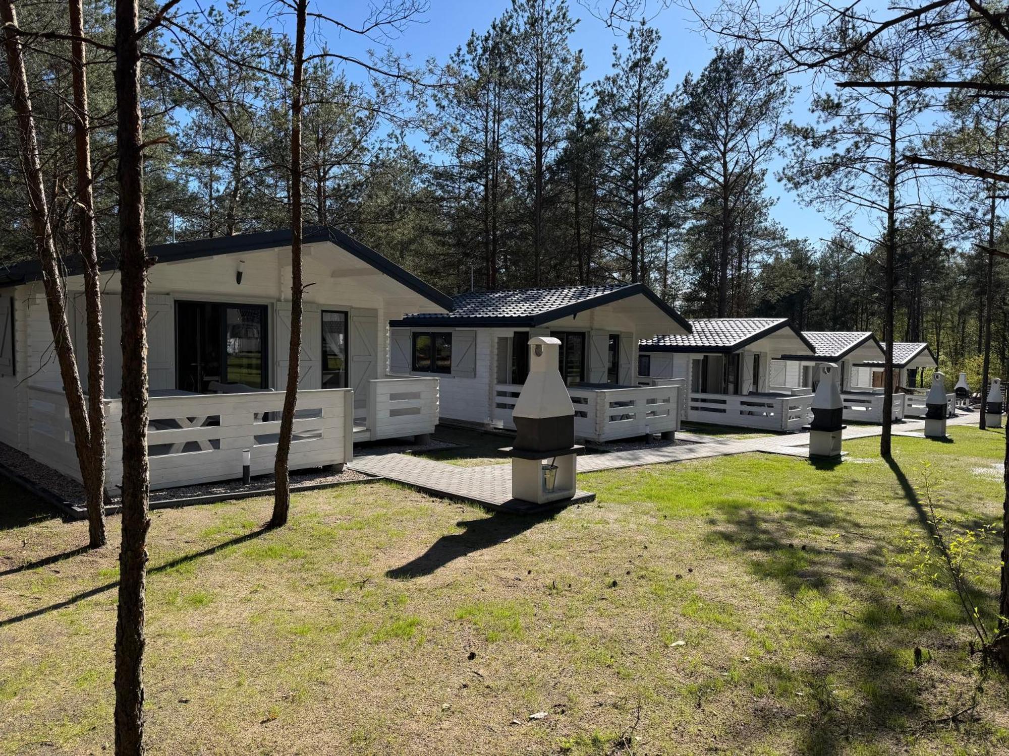 Skrawek Nieba Borsk Villa Buitenkant foto